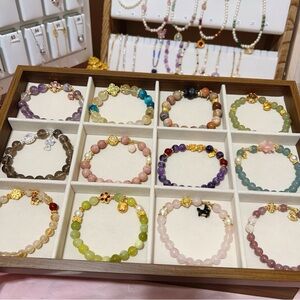 （02-07)Handmade bracelets for live show🖤